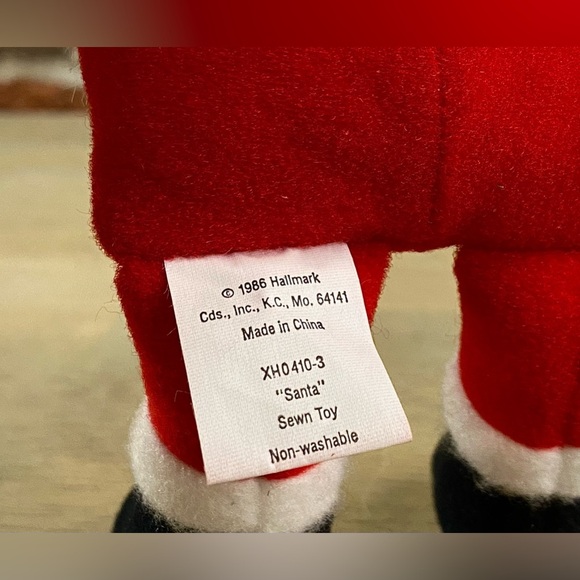 Vintage 1986 Hallmark Santa Claus Stuffed‎ Plush Doll 9" Christmas Toy - Picture 5 of 5